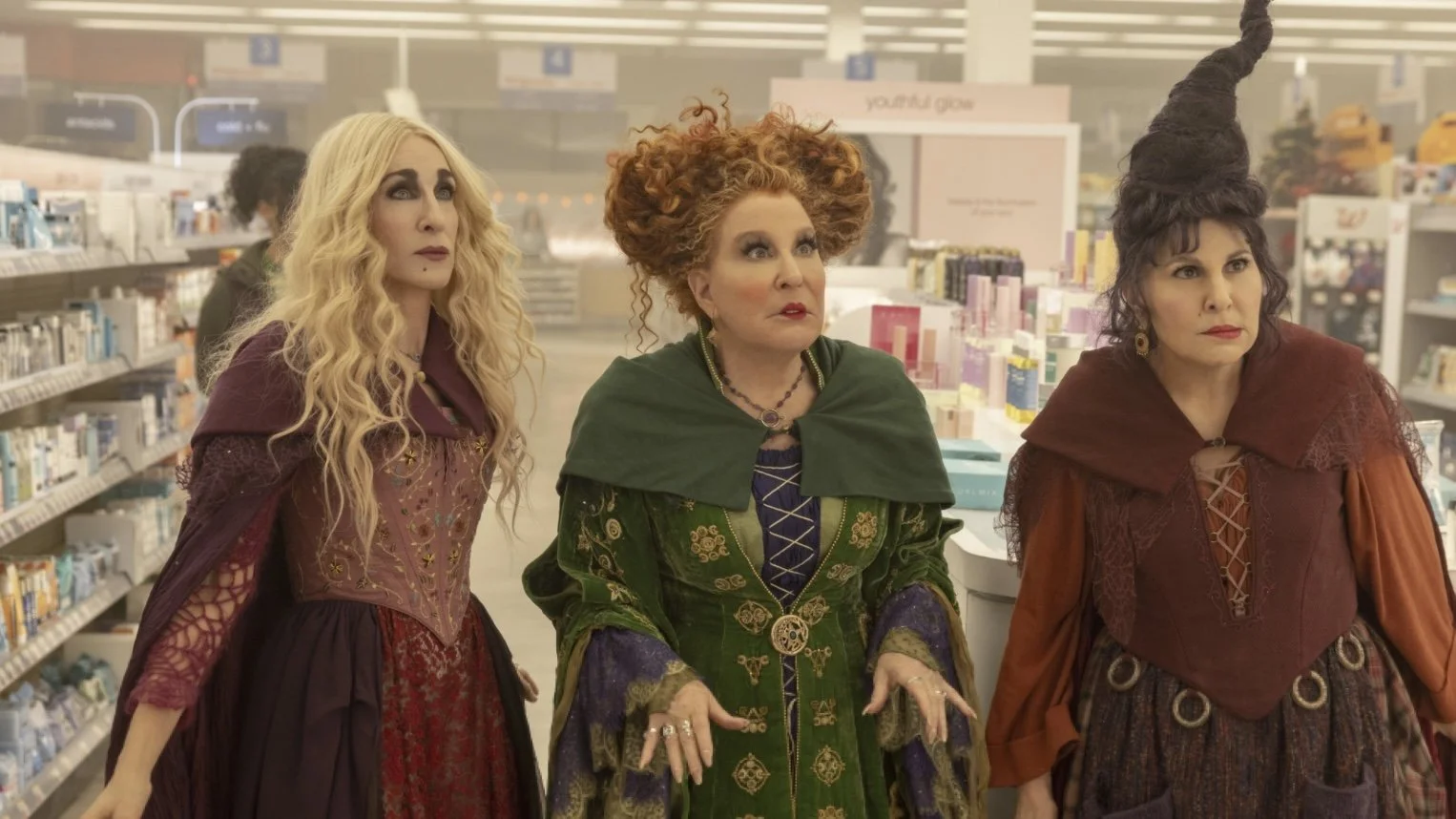 Hocus Pocus 2 (dir. Anne Fletcher, 2022) — Review
