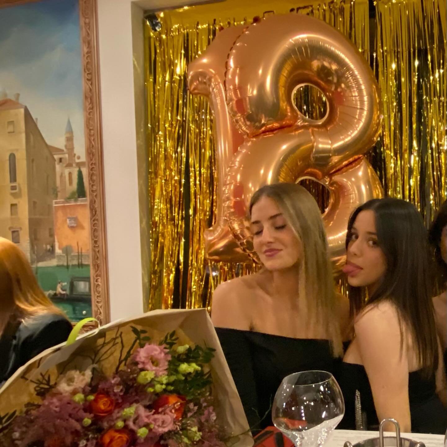 Hello Saturday ✨

&laquo;Happy Birthday Lucie&raquo;

Suggestions du 23.05 au 29.05
=Swipe To The Left=

See you again?
Lunch: 12PM &ndash; 2:30PM
Dinner: 6:30PM &ndash; 10PM

#instayummy
#instamiam
#delizioso
#italianfood
#friendsmoments
#brabantwal
