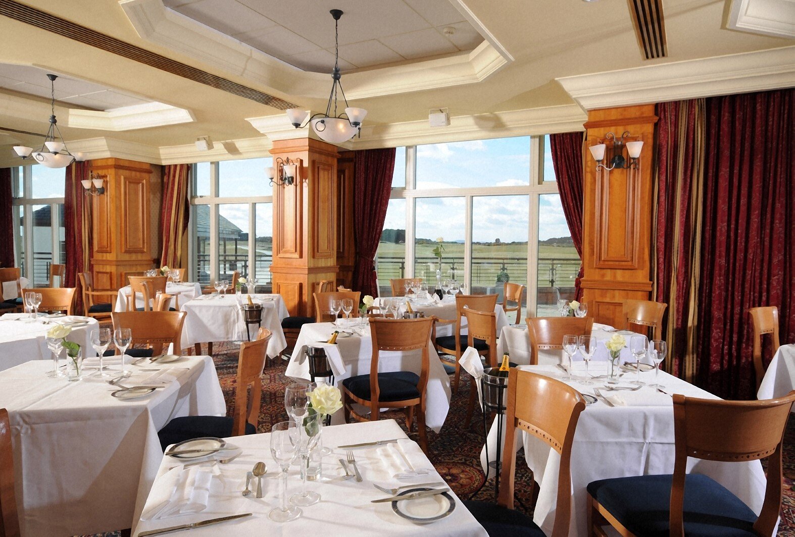 Salle de restaurant Carnoustie Golf Hotel &amp; Spa 