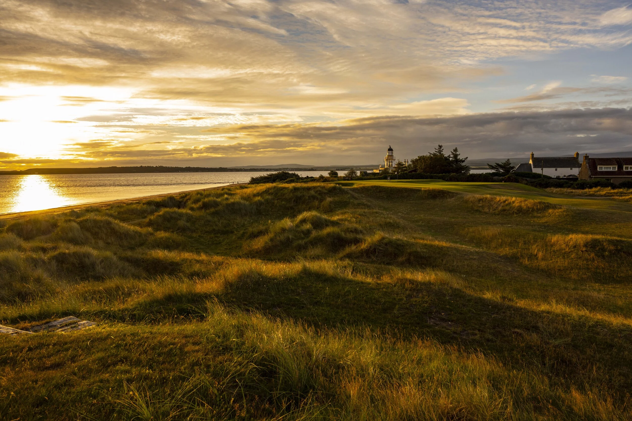 4th Hole - Sunrise 2020.jpg
