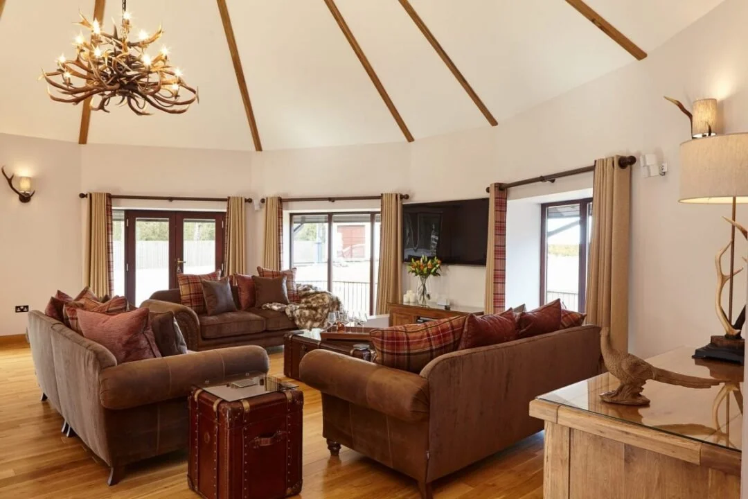 ROUNDEL7503LivingArea-scaled-2.jpg