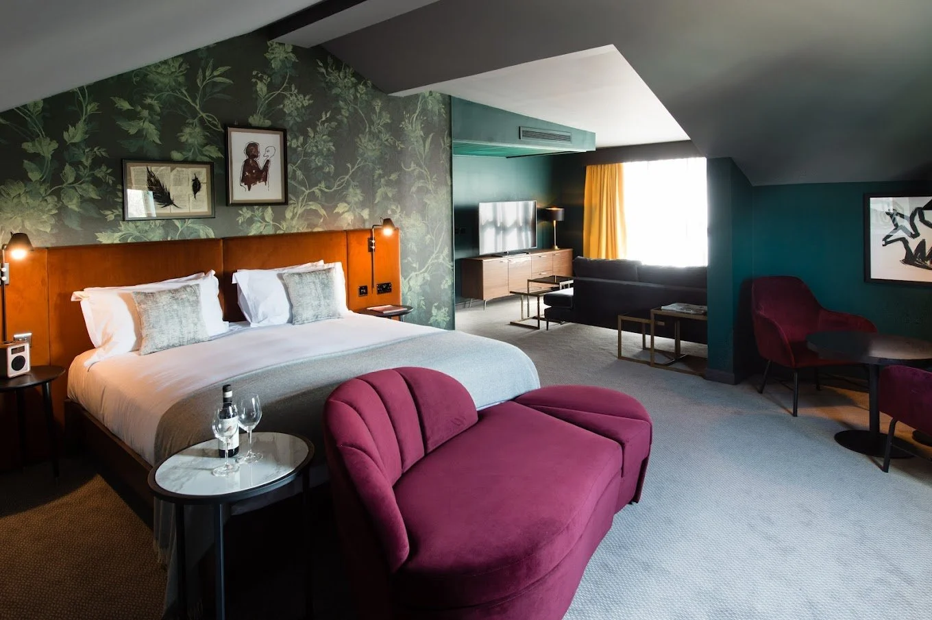 HDV - Stratford-upon-Avon - Belle Epoque Suite.jpg