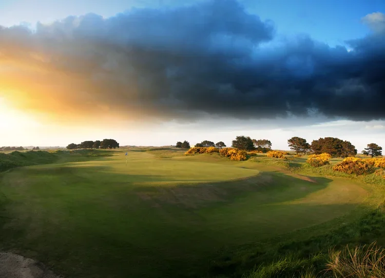Portmarnock+18th+Panorama1+lr.jpg.webp