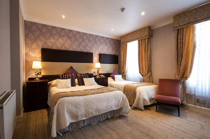 South Beach Hoel Troon.jpg