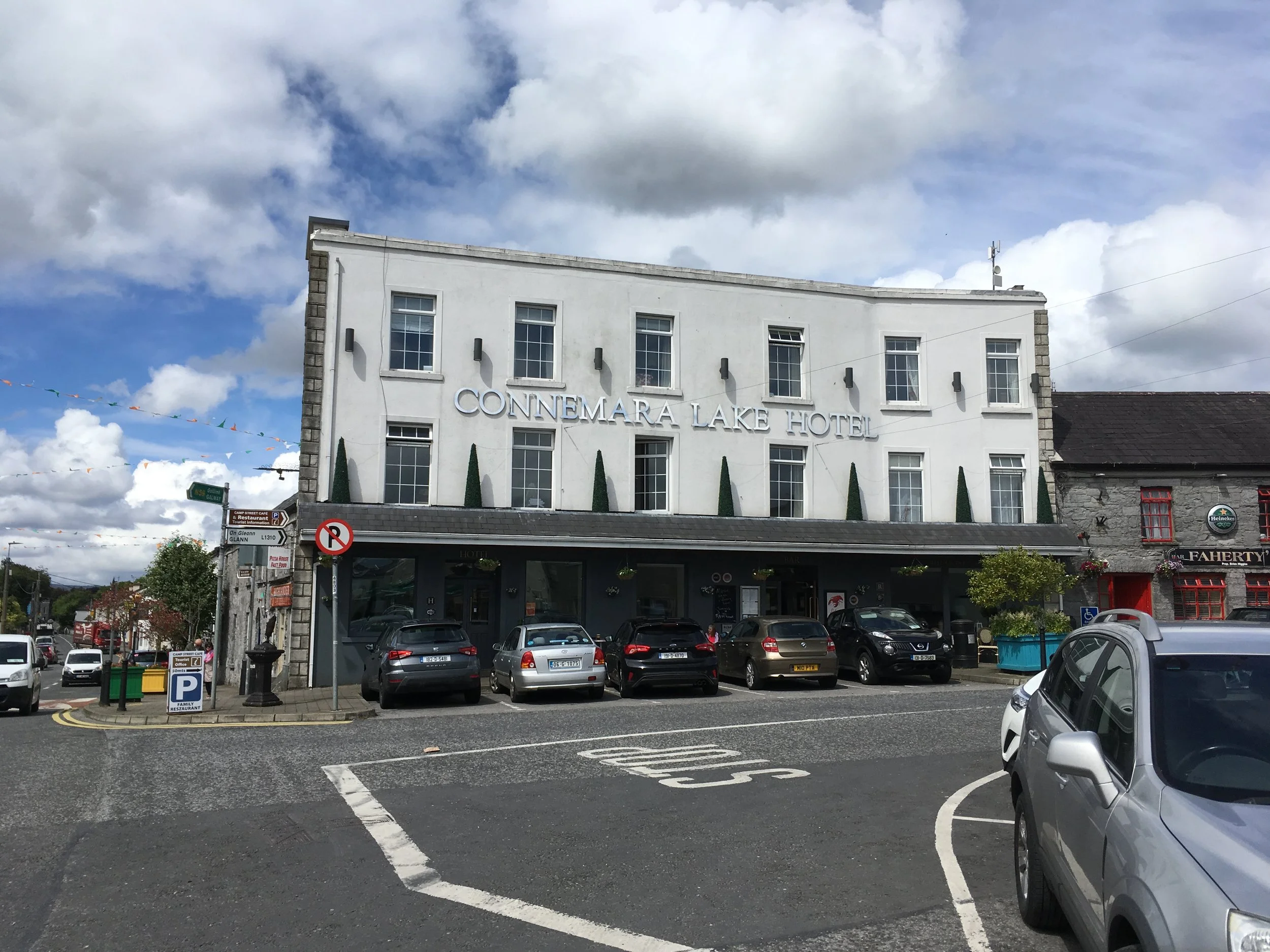 Connemara Lake Hotel 2.jpg