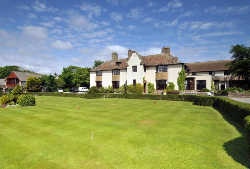 Royal Marine Hotel.jpg