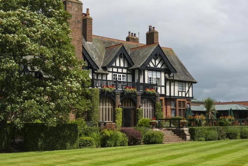 Piersland House Bis.jpg