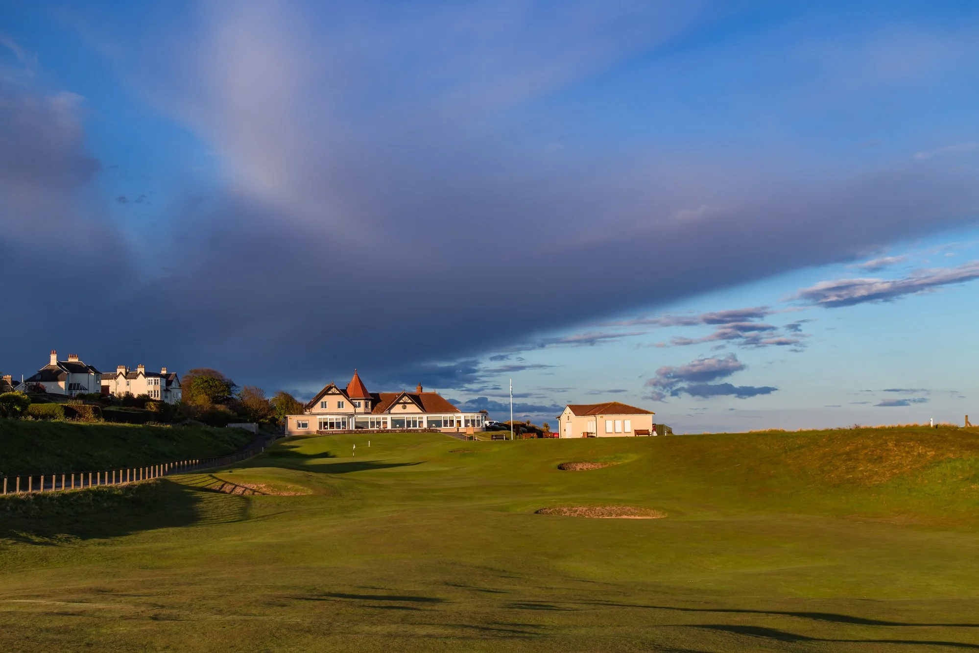 Lundin 18th green.jpg