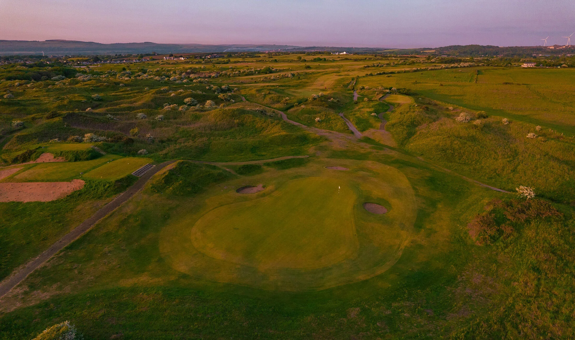 hole-12-pyleandkenfig-0994-2200x1300.webp