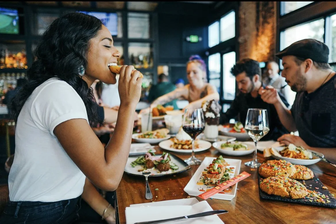 #162 - DISCOVER FOOD FREEDOM - DELAY, DON’T DENY: Health Tips for Intermittent Fasting