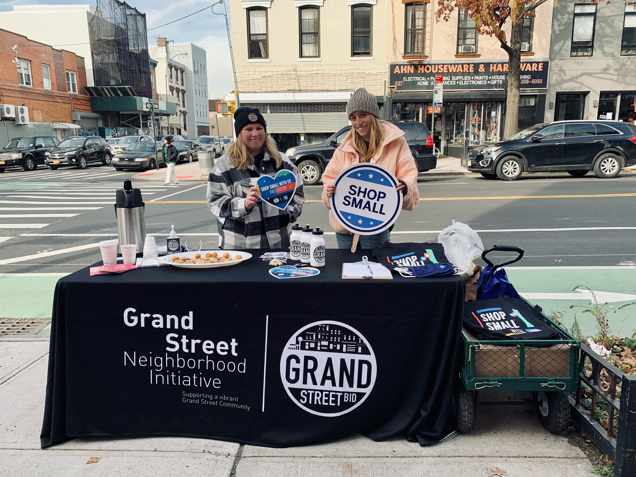 Grand Street Celebrates Small Business Saturday!