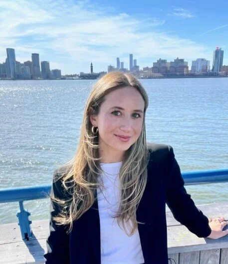 Get to Know Associate Therapist Lexi Nass, LMSW!