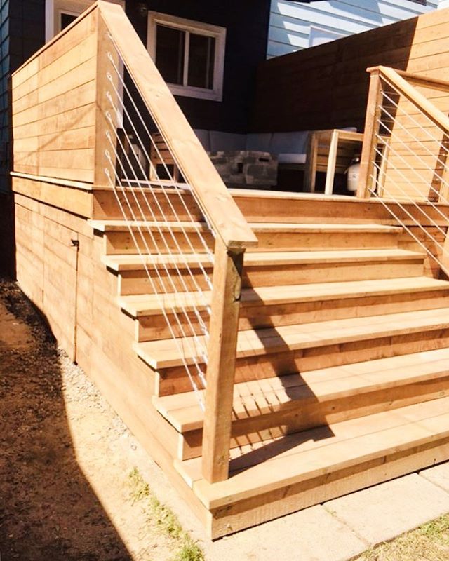 Feels like deck season might be a wrap for the year 😭 so to remind us of warmer days here&rsquo;s a #throwbackthursday of a back deck we did in Leslieville this spring, complete with privacy screens, storage and ship wire railings. 
#torontorenovati