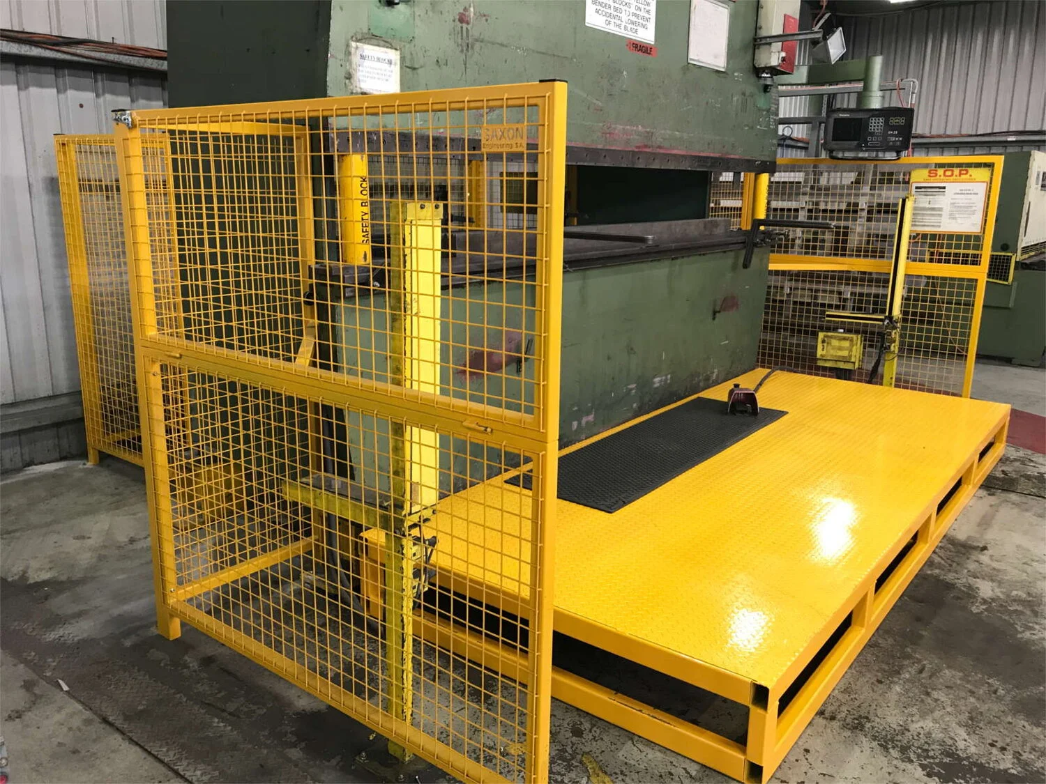 safety-guards-7.jpg