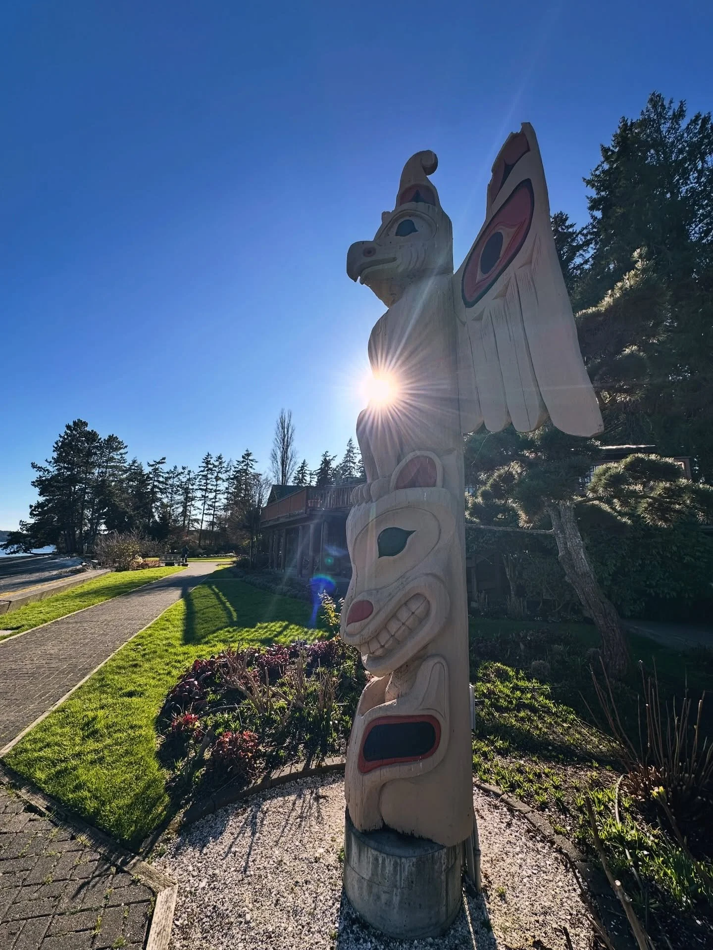 Secret Kitsap: the carvings of Kiana Lodge. Kiana Lodge is one of Kitsap&rsquo;s premier event and wedding venues, located between Poulsbo &amp; Suquamish on the shores of the Salish Sea. Built in the 1930&rsquo;s and now owned by the Suquamish Tribe