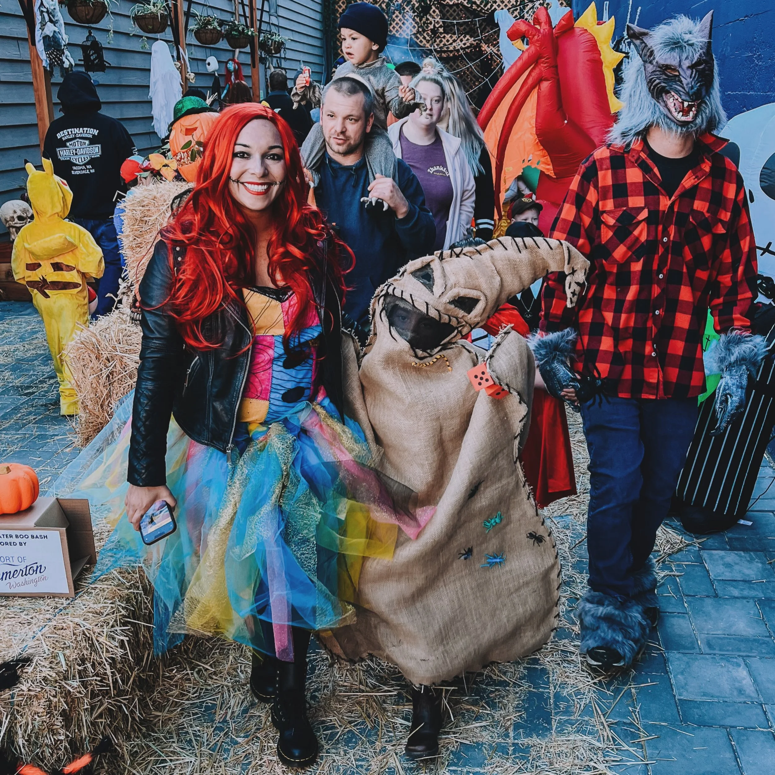 Experience trick-or-treat across the Kitsap Peninsula. Halloween is an amazing day to explore our small towns, with many communities hosting Halloween day events and opportunities to trick-or-treat. Check out more Autumn events here: kitsap.love/read