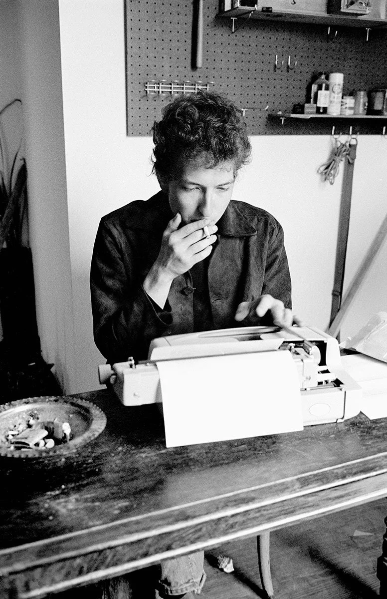 Why Bob Dylan is a Storyteller Above Anything Else