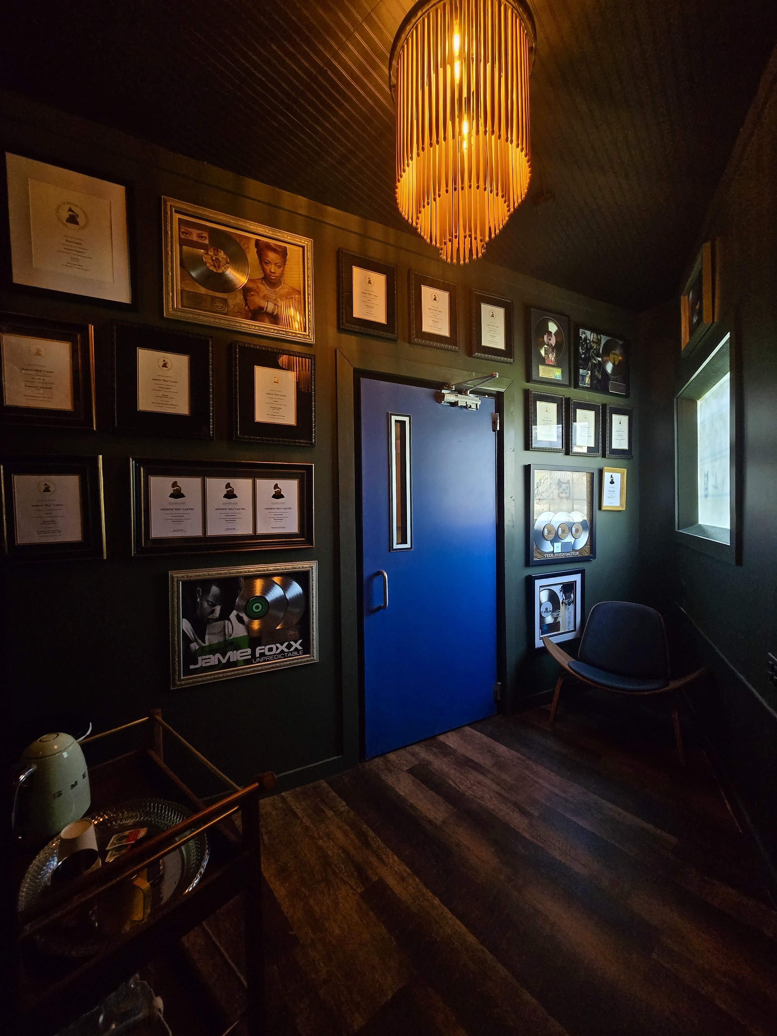 Plaque Room