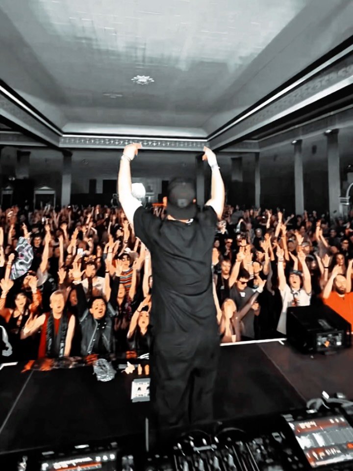 just a dubstep person doing dubstep things