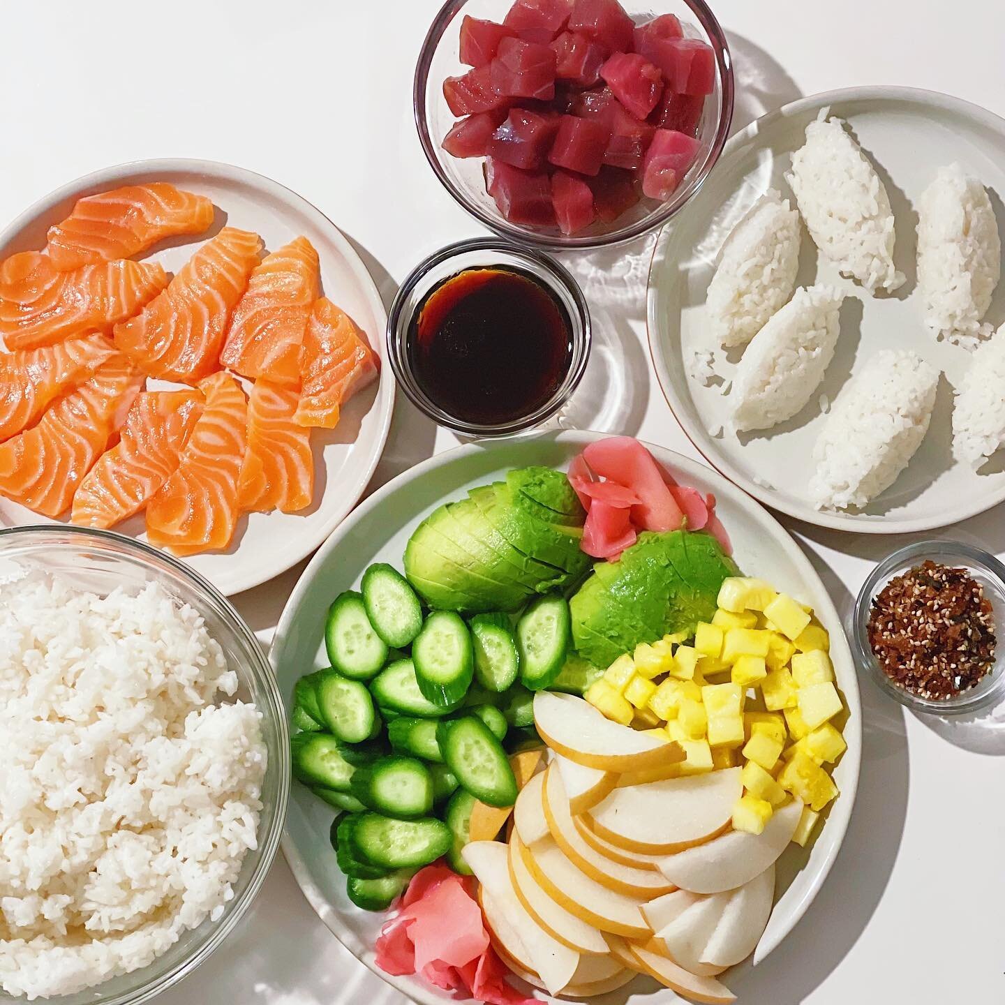 Mixing it up with a DIY sushi night! This is a very easy very fast no-cook dinner for a hurried school night. Deconstructed meals are the norm around here - picky kids, different tastes, so anything that has a build-your-own vibe works for me! Only t