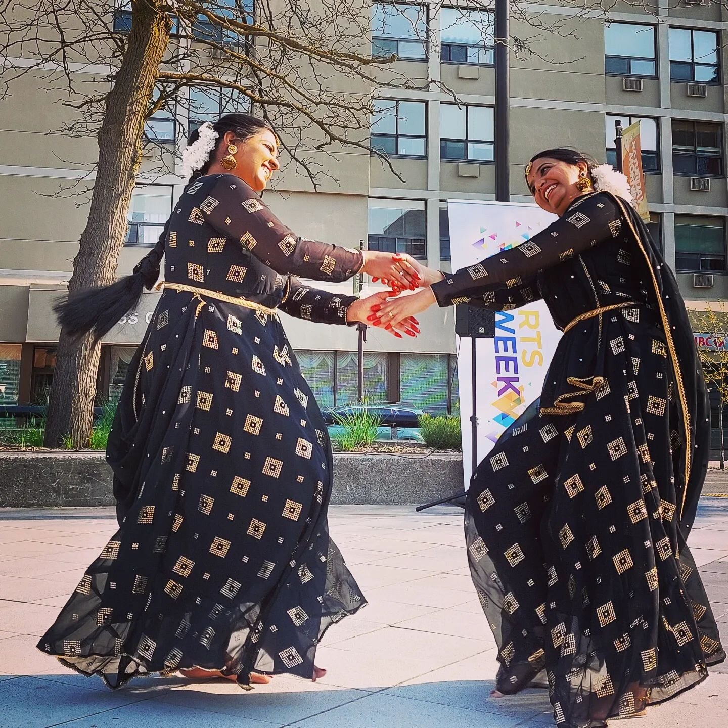 Mintu Maria James is not only performing this Friday, she will also be teaching us some Bollywood moves 🫶 

Mintu brings amazing energy as she mixes Indian Classical &amp; Bollywood dance together. We are so excited to see her perform and learn a da