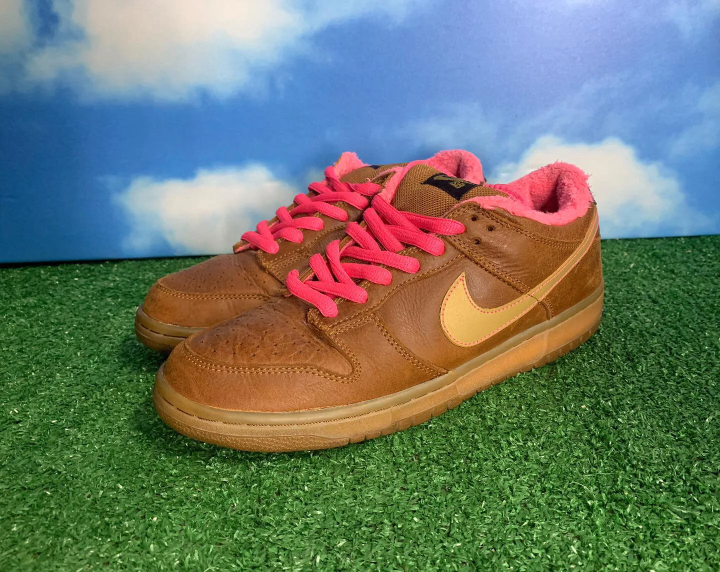 Nike sb dunk low gibson sale