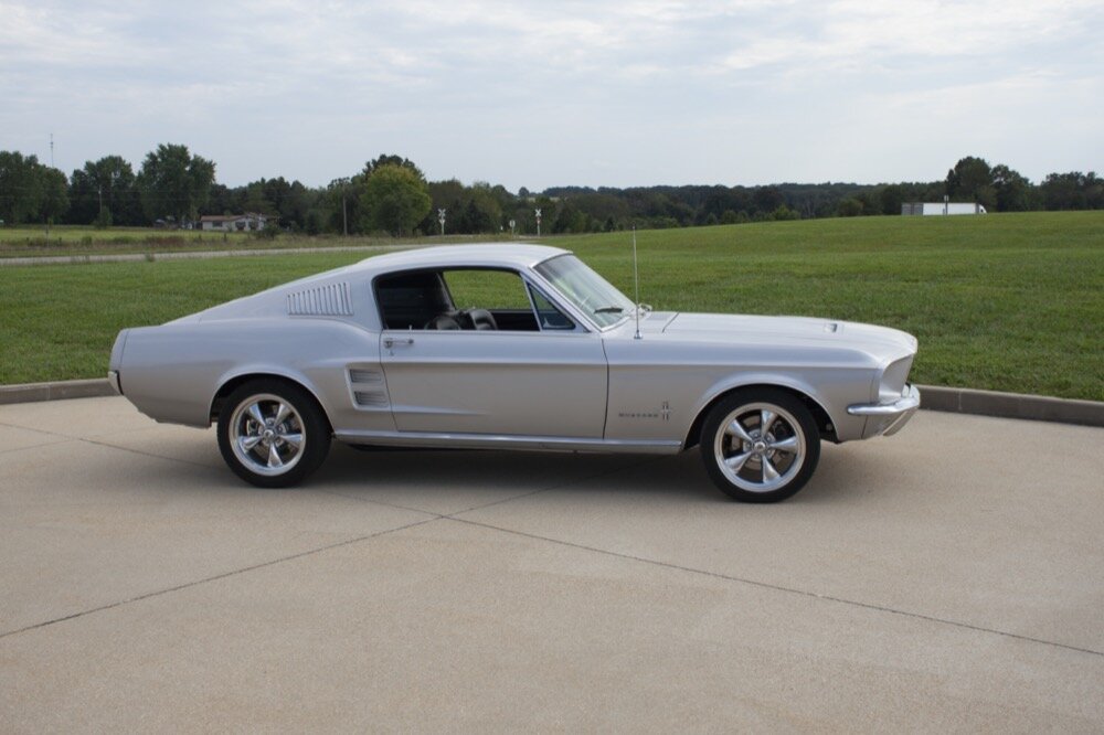 Struble 1967 RestoMod Ford Mustang Fastback Featured 0001.jpg