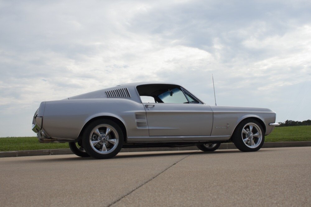 Struble 1967 RestoMod Ford Mustang Fastback Featured 0004.jpg