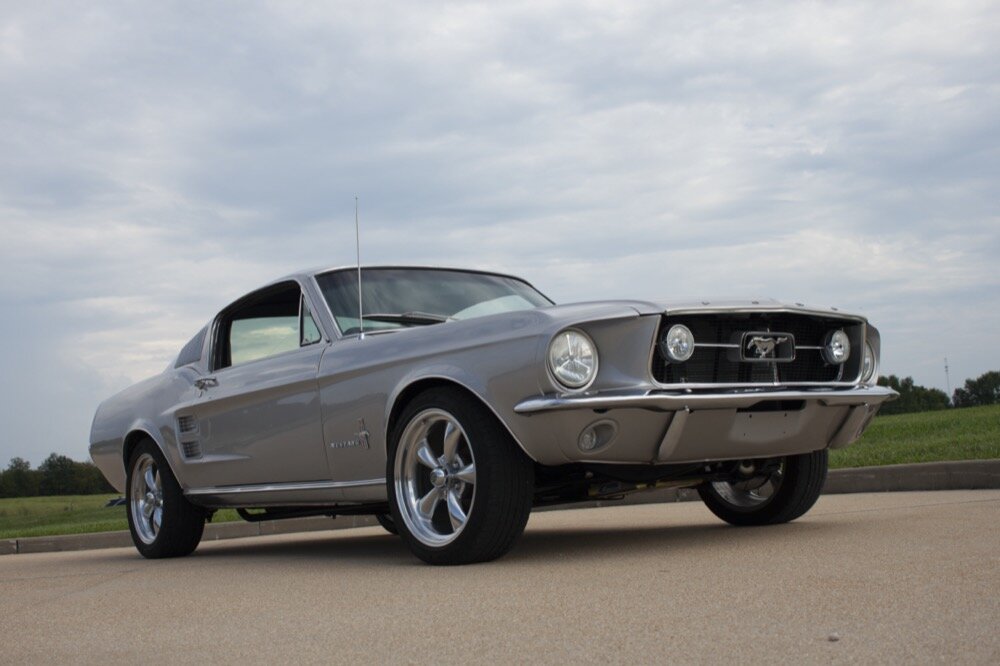 Struble 1967 RestoMod Ford Mustang Fastback Featured 0010.jpg