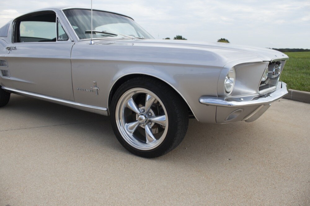 Struble 1967 RestoMod Ford Mustang Fastback Featured 0013.jpg