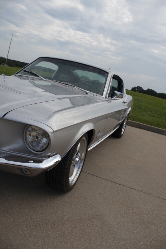 Struble 1967 RestoMod Ford Mustang Fastback Featured 0067.jpg