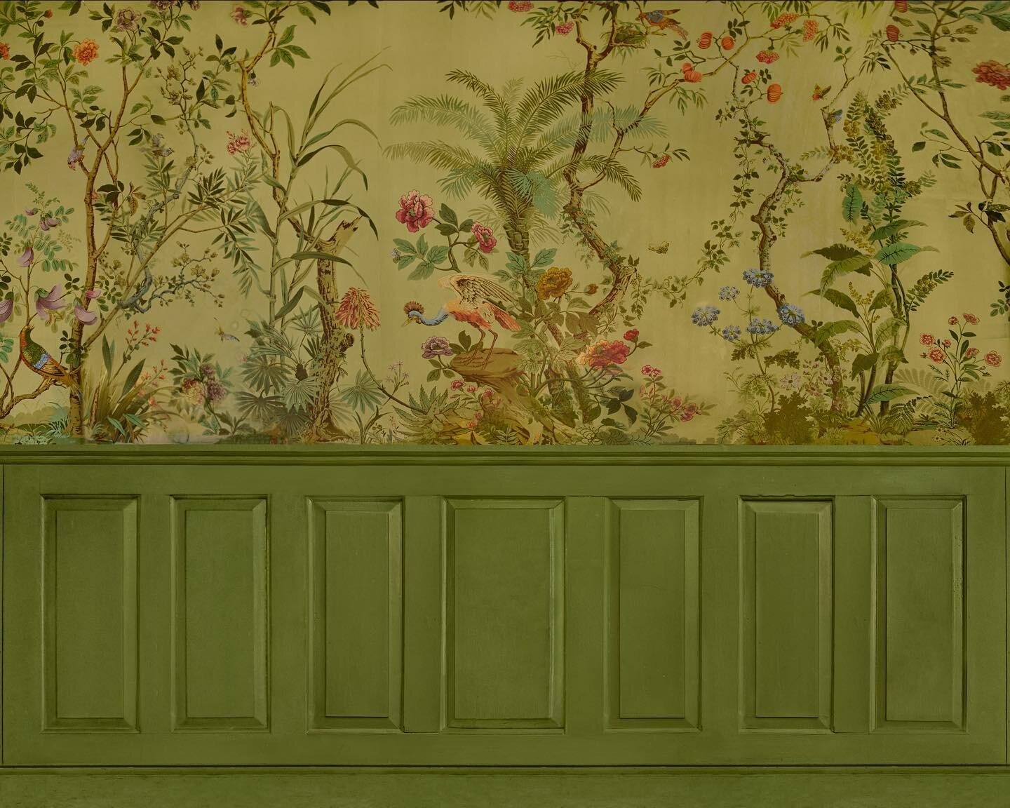 Colonial Wallpaper from the upcoming Architectural Collection 💚
#thebackdropstudio #Architecturalbackdrops #fineartbackdrops #colonialbackdrop #colonialwallpaper #bespokenackdrop #printedbackdrop #painterlybackdrop #woodpaneling