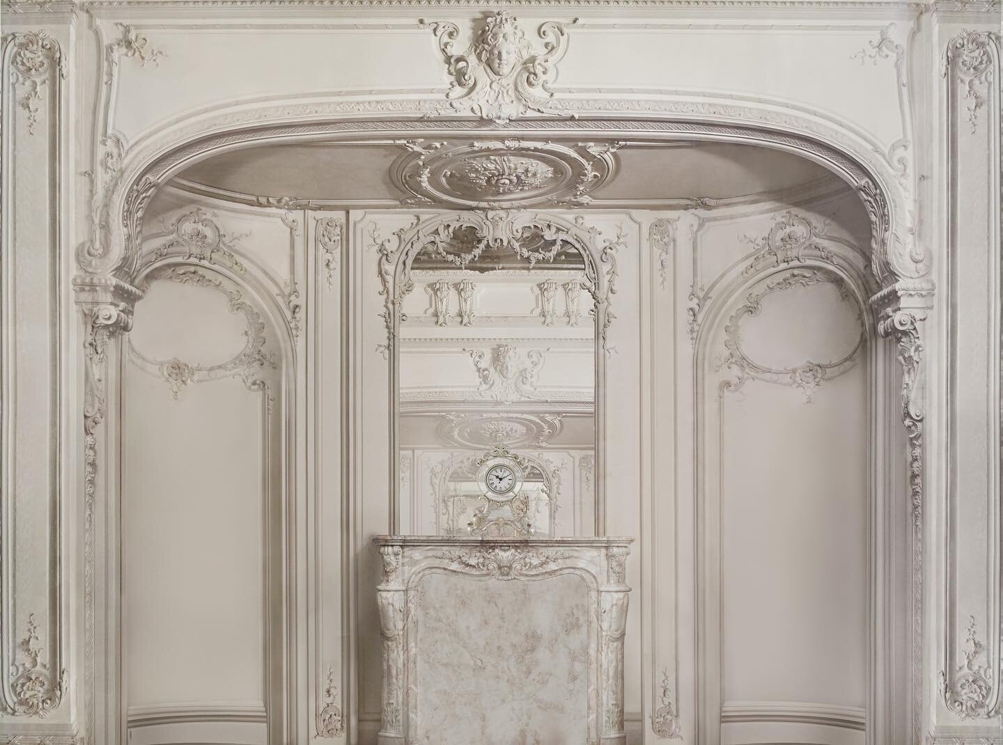 Rococo but make it all white. Step into this Parisienne inspired backdrop on November 15th with the launch of the new Architectural Collection! Sign up for the mailing list for updates on new collections and a little something extra! ;) (link in bio)