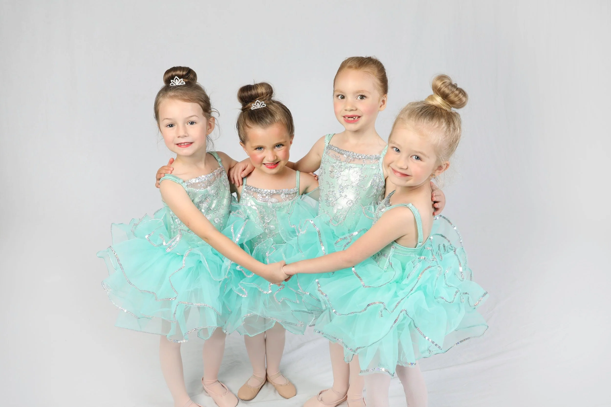 marcus+2019+tutus+holidng+hands.jpg