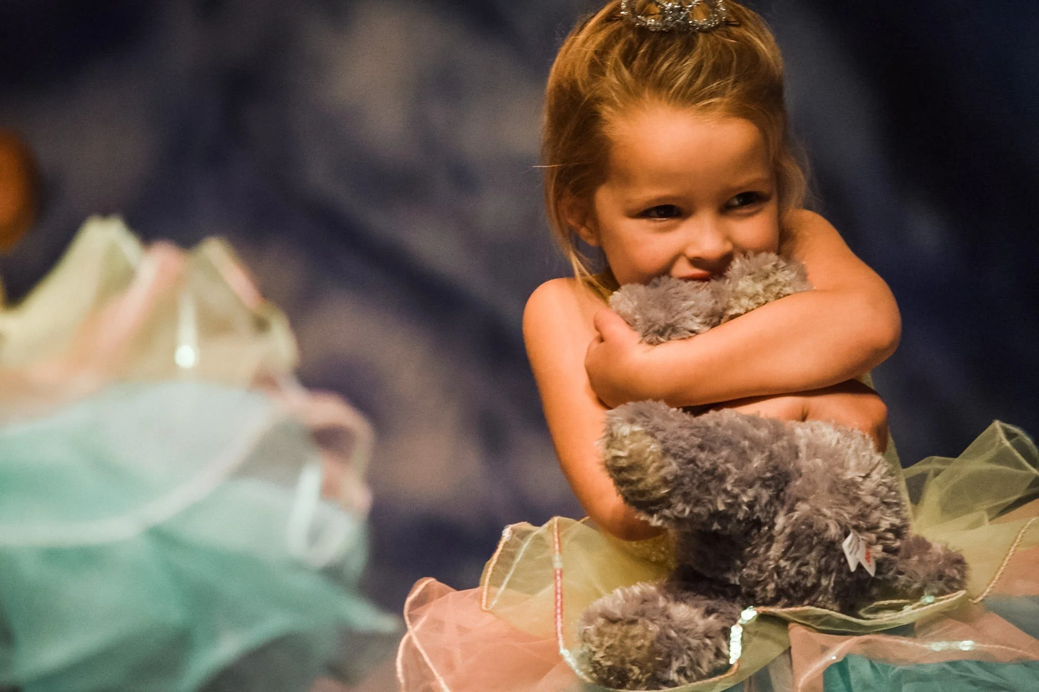 little girl hugging bear 2019.jpg