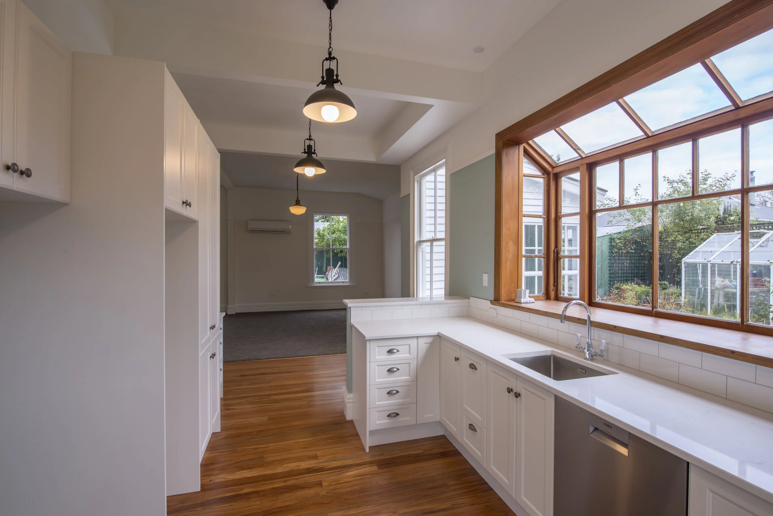 1. kitchen after.jpg