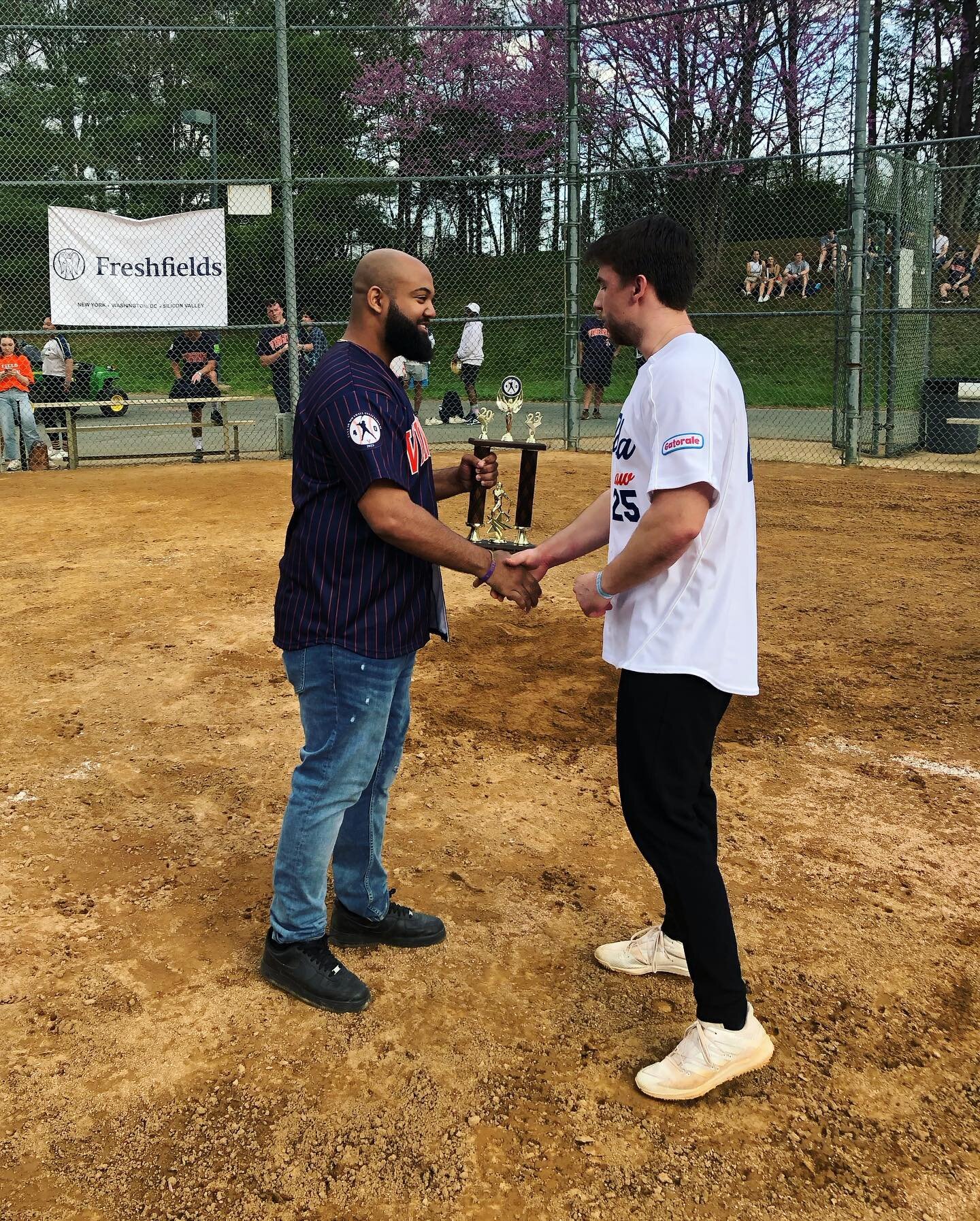 🥎 Congrats to @chrisruck25 from Florida Law for winning the Freshfields Home Run Derby! It went to a tie breaker round because Ruckdeschel and Michigan Law&rsquo;s @cluc21 hit 11 home runs in 3 minutes (yes you read that right). The final score of t