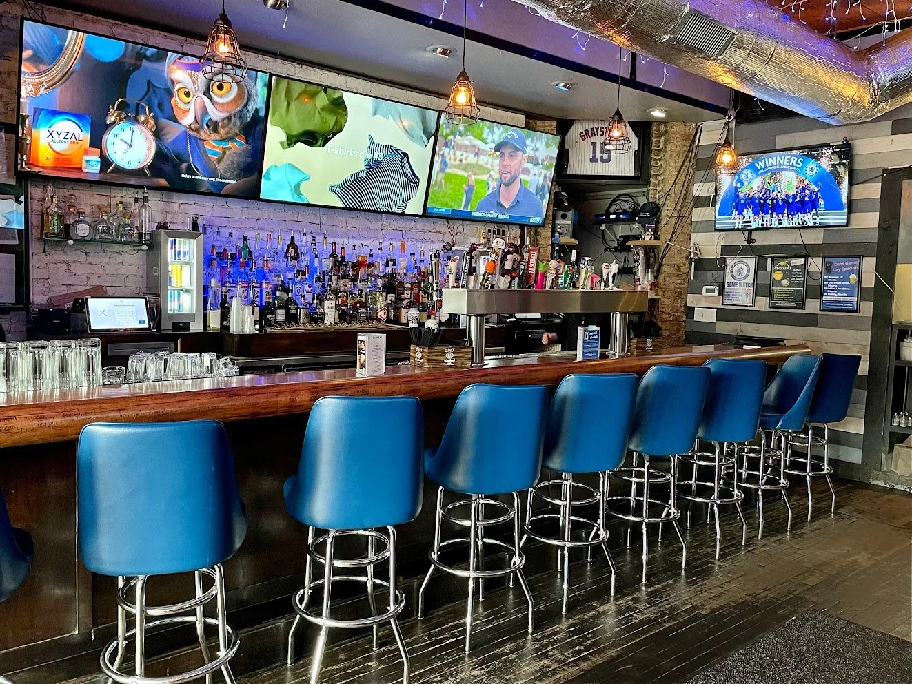 sports bar