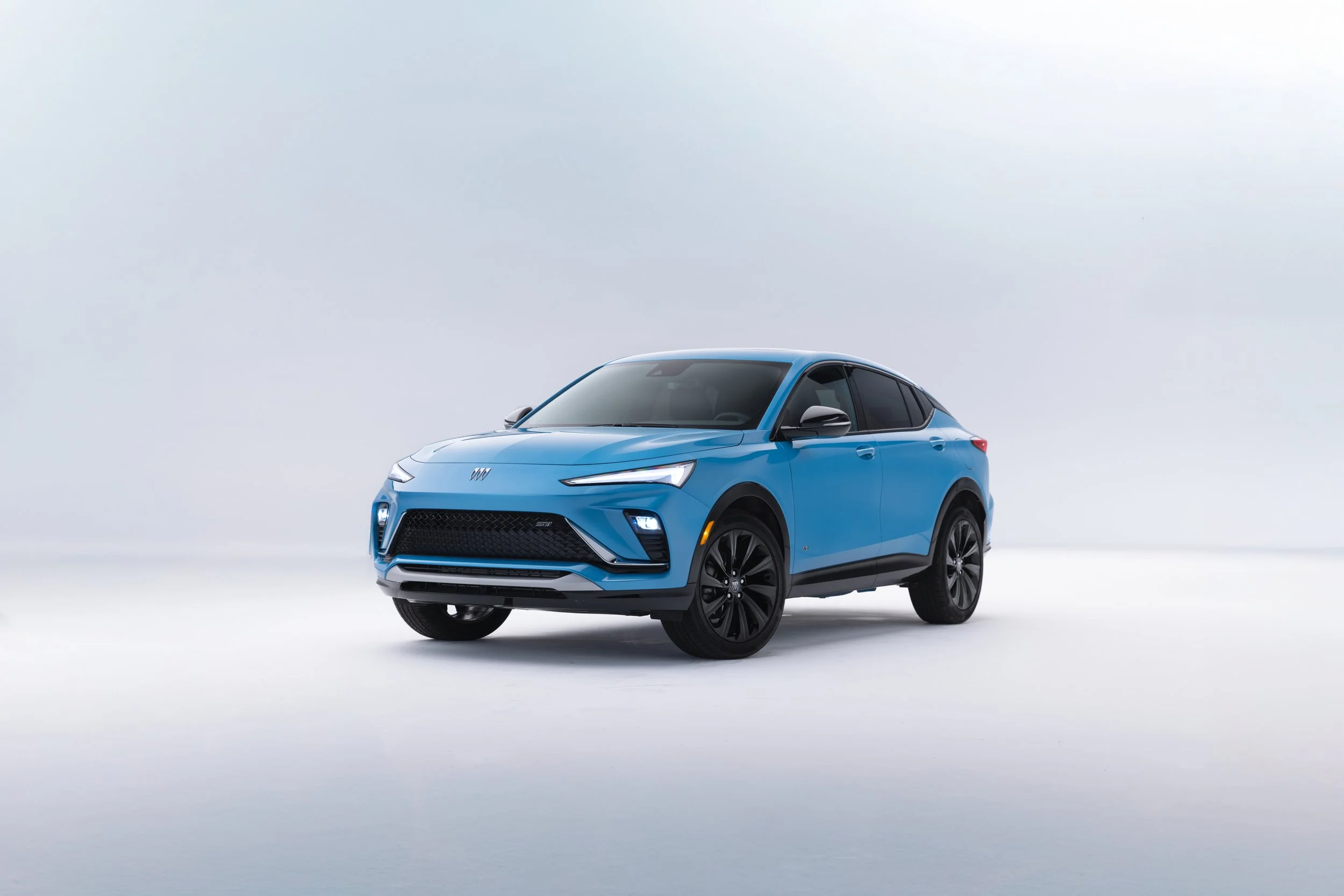 resizecom_round 1 envista hero 3_4.jpeg