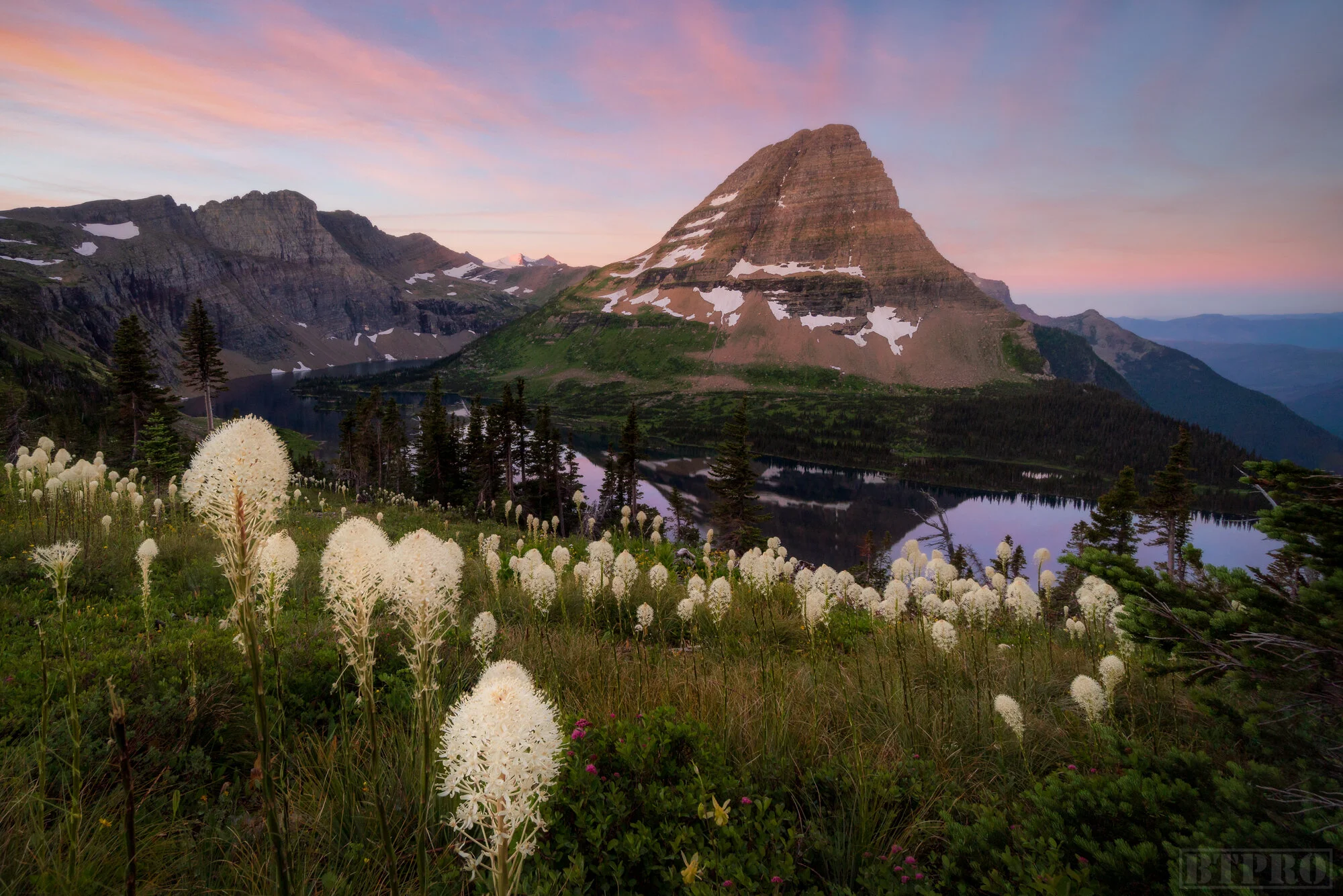 Hidden Lake Overlook at Sunrise