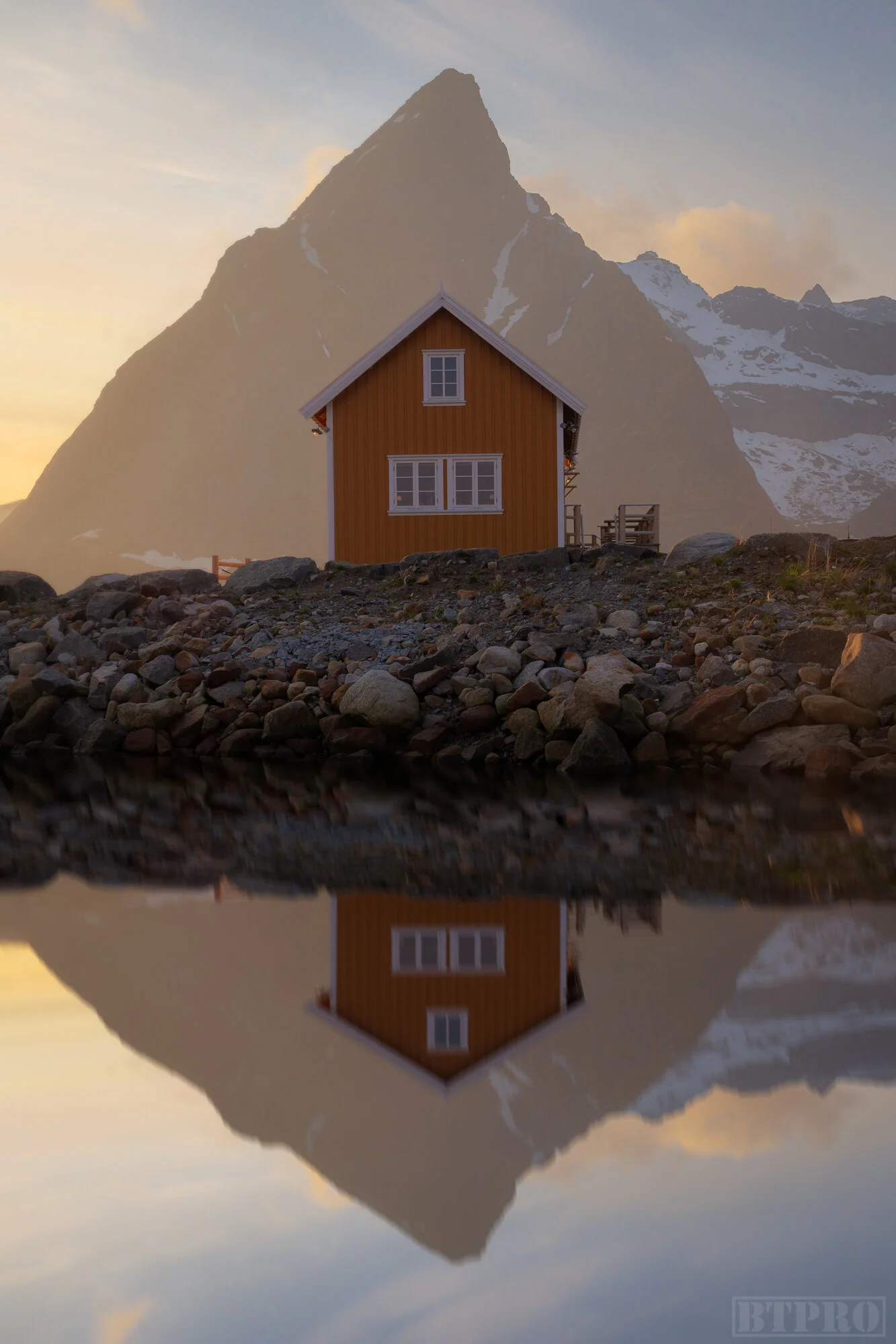 Classic Yellow Cabin Shot in Sakrisoy