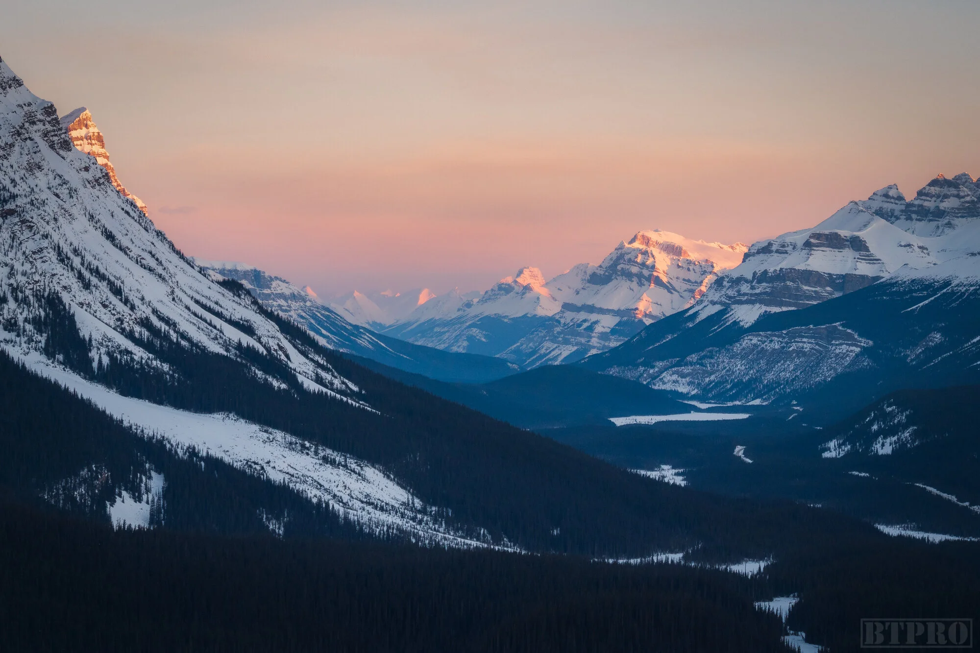 Looking into the Valley at Peyto Lake