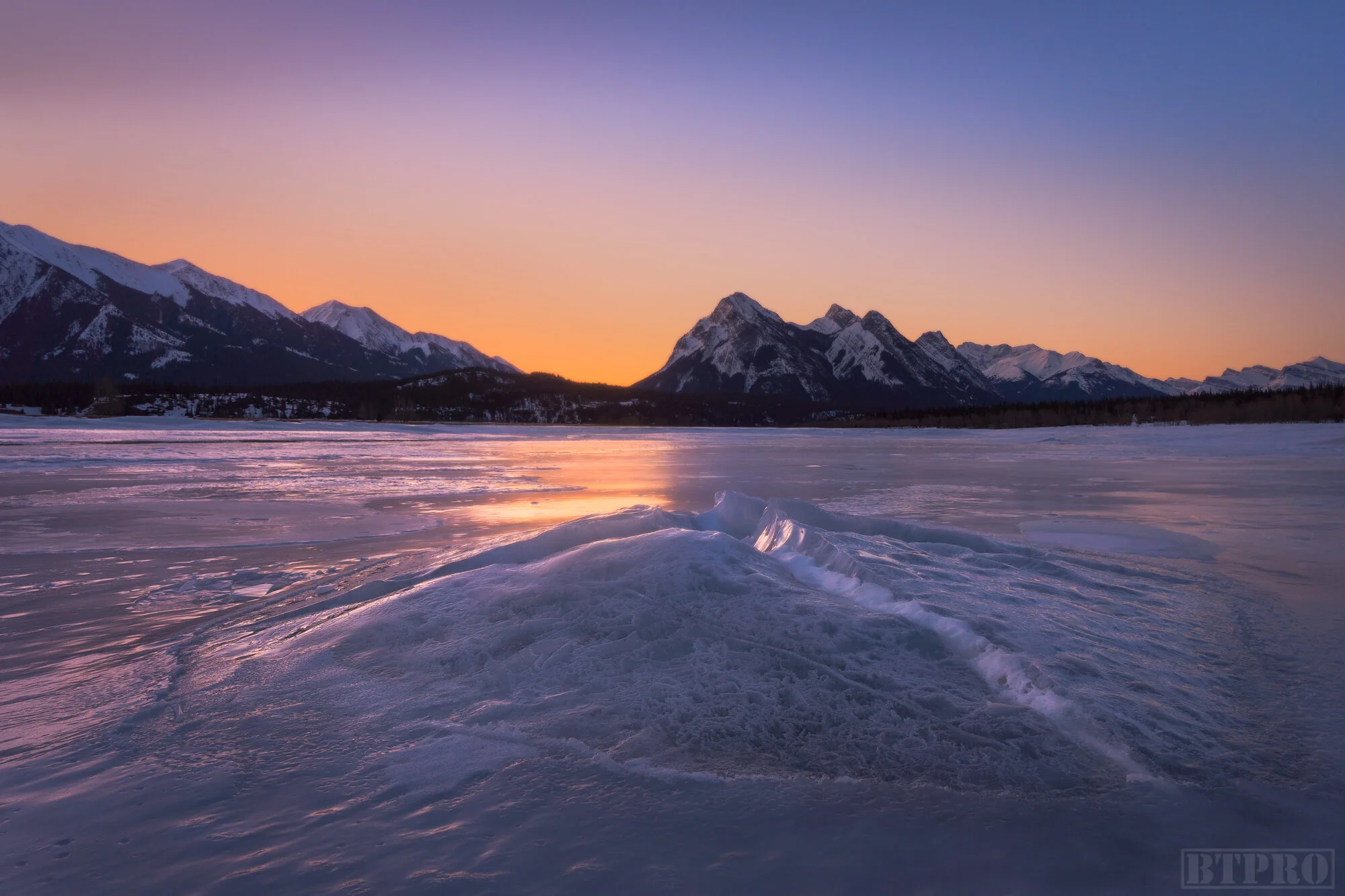 Sunrise at Abraham Lake
