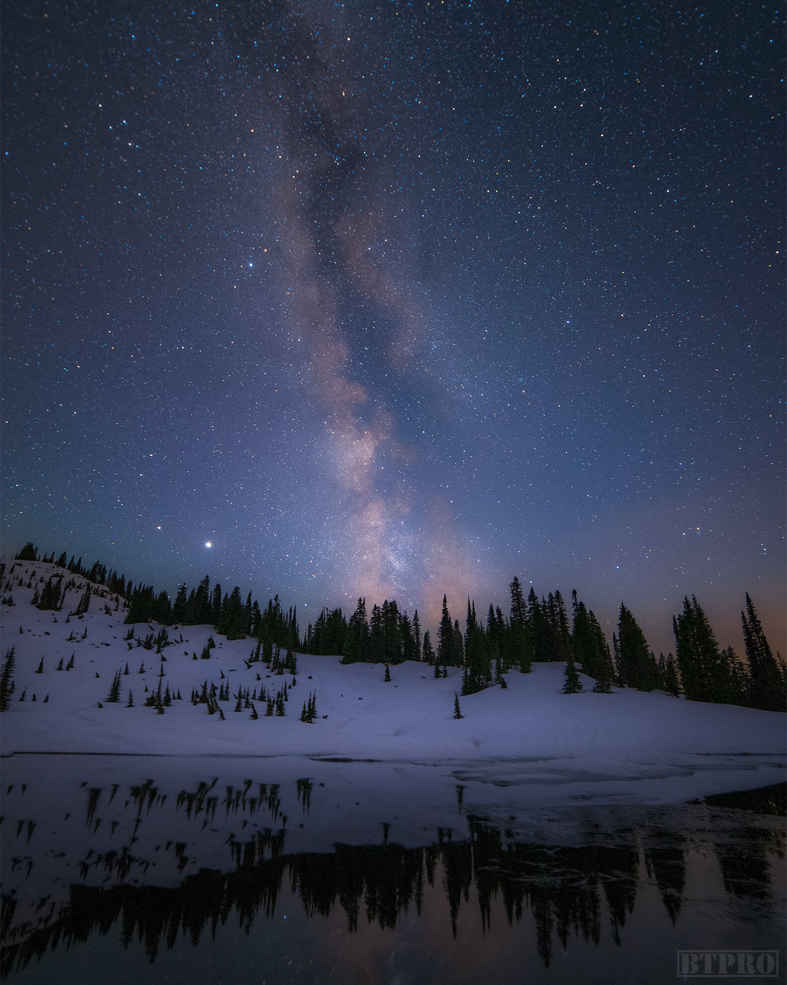 Astrophotography at Little Tipsoo Lake