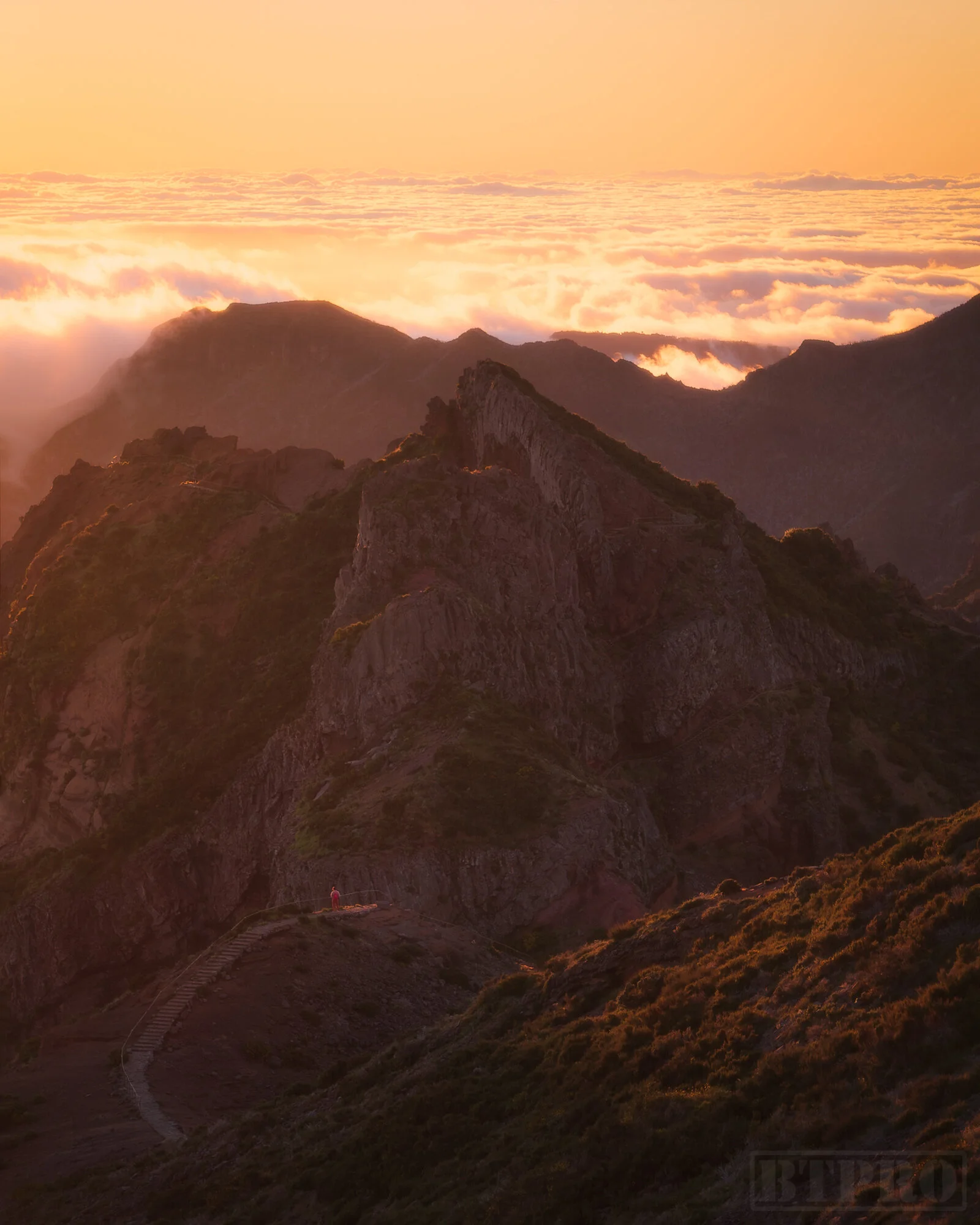 Sunset at Pico Do Arieiro