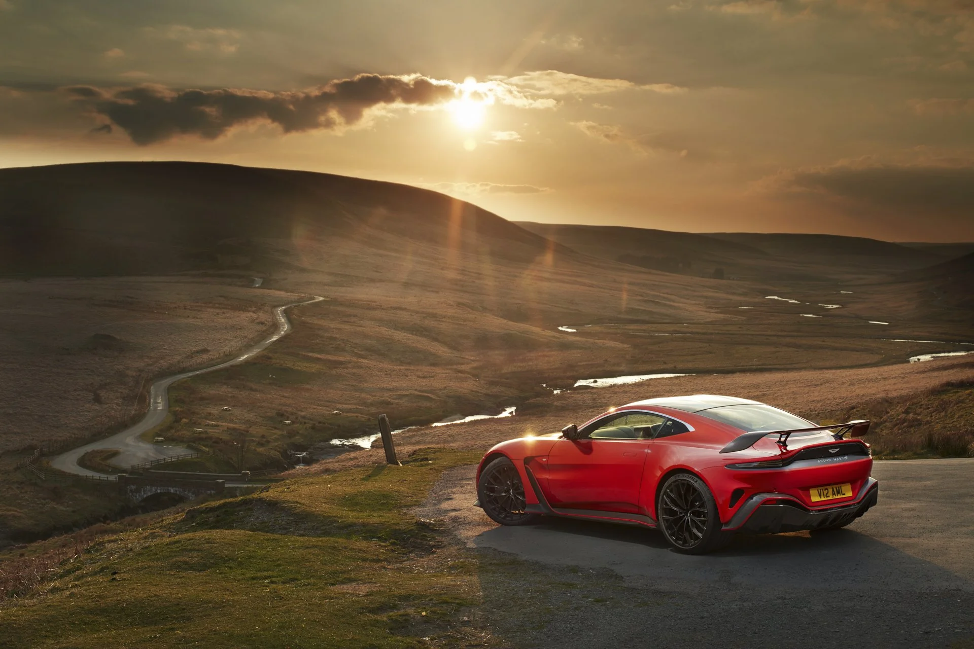 Matt Howell_AstonV12_207flat1920pxl.jpg