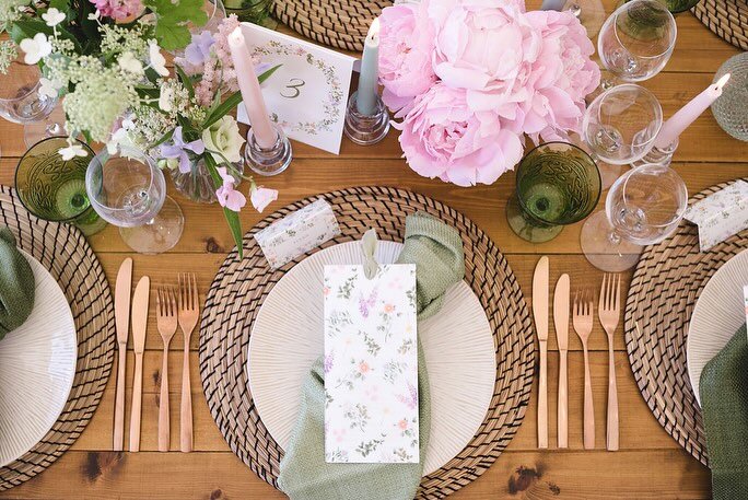 MARQUEE WEDDINGS 
Bringing the outside in at a marquee celebration in the garden of a family home in the Cotswolds. We captured the essence of summer with this pretty tablescape, styled with delicate pastel flowers &amp; teamed with a bespoke floral 