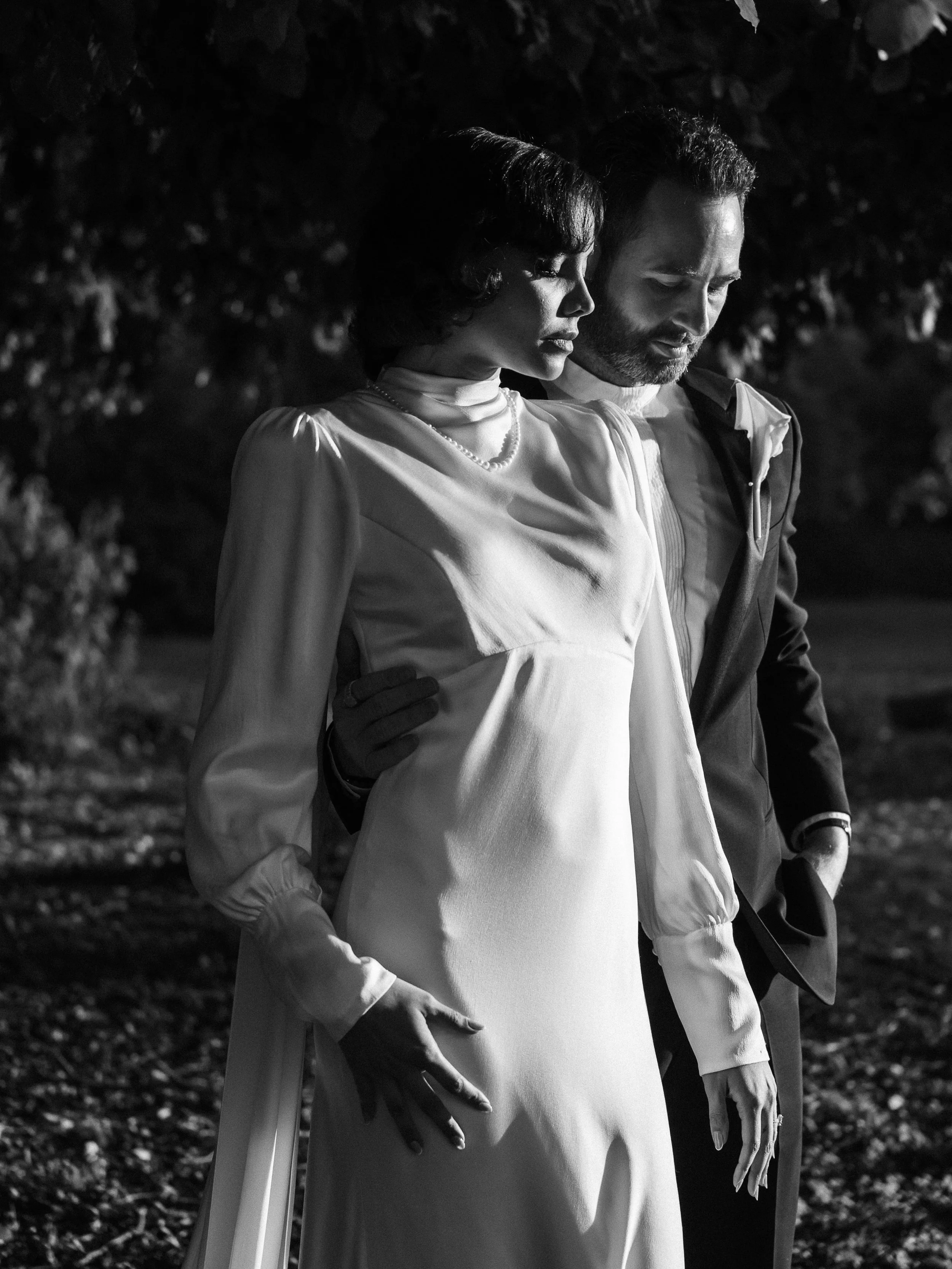 TIMELESS 
The timeless beauty of black &amp; white wedding photography.
Wedding Planner: @plannedforperfection 
Wedding Venue: @deveretortworthcourt with @tortworth_court_weddings 
Photographer: @weddingsbynicolaandglen 
Flowers: @loveflowers_uk 
Wed