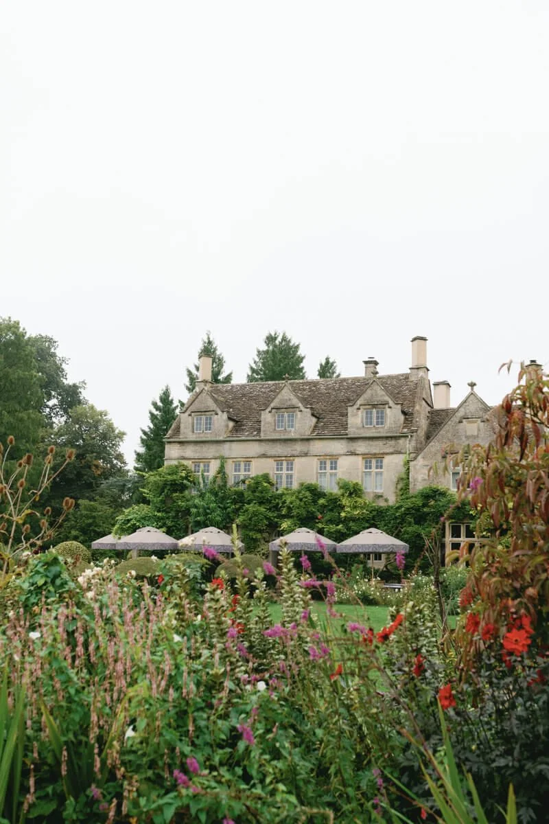 3-The-Pig-Cotswolds-Wedding-Drinks-Reception (20)_The-Pig-Cotswold-Wedding.jpg