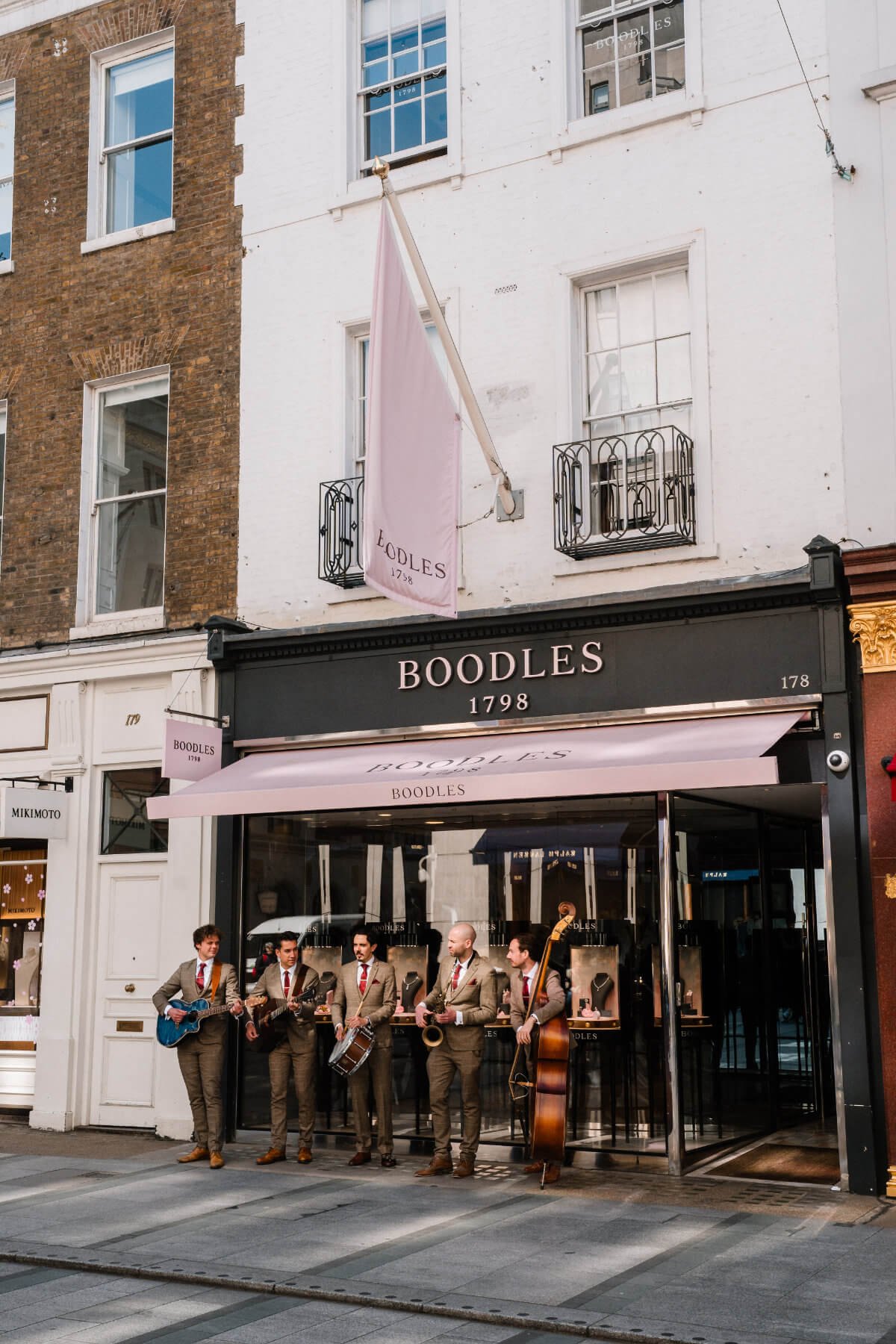 Planned-For-Perfection-Wedded-Wonderland-WW-UK-PRIVATE TOUR_00399.jpg